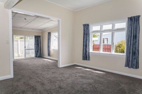 Photo of property in 40 Mcphee Street, Dannevirke, 4930