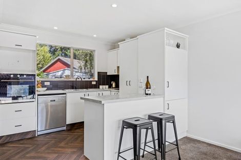 Photo of property in 11 Kuaka Crescent, Bromley, Christchurch, 8062