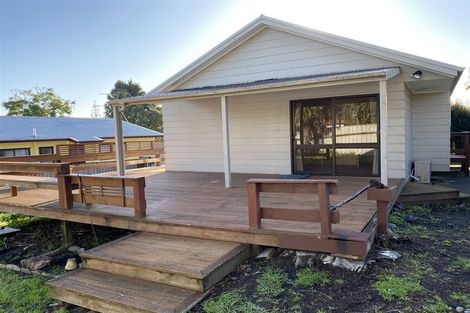 Photo of property in 8a Croydon Road, New Lynn, Auckland, 0600