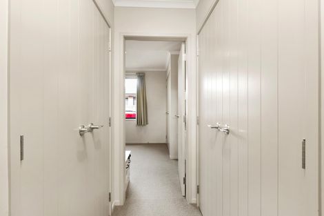 Photo of property in 2/31 Jones Crescent, Melville, Hamilton, 3206