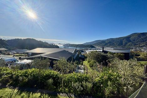 Photo of property in 33 Harbour View Heights, Picton, 7220