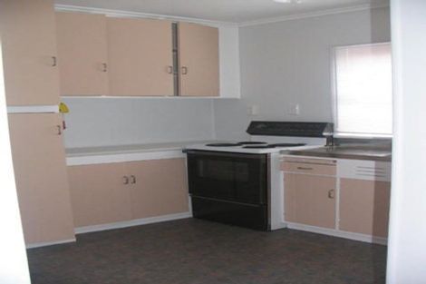 Photo of property in 28-30 Lake Pupuke Drive, Takapuna, Auckland, 0622