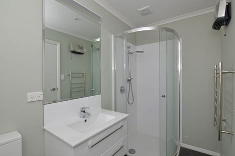 Photo of property in 2 Collins Street, Petone, Lower Hutt, 5012