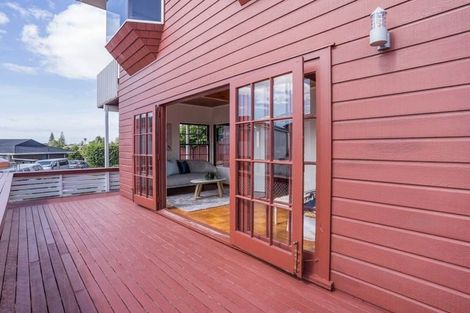 Photo of property in 51 Marriott Road, Pakuranga, Auckland, 2010