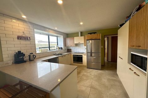 Photo of property in 74 Maidstone Road, Ilam, Christchurch, 8041