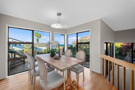 Photo of property in 29 Calypso Place, Rothesay Bay, Auckland, 0630