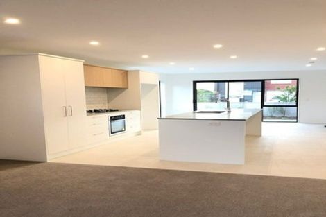 Photo of property in 19 Whimbrel Road, Flat Bush, Auckland, 2019