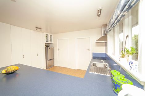 Photo of property in 5 Burrows Place, Ilam, Christchurch, 8041