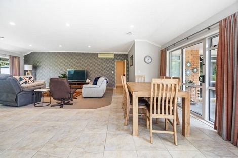 Photo of property in 72 Tawhai Place, Parahaki, Whangarei, 0112