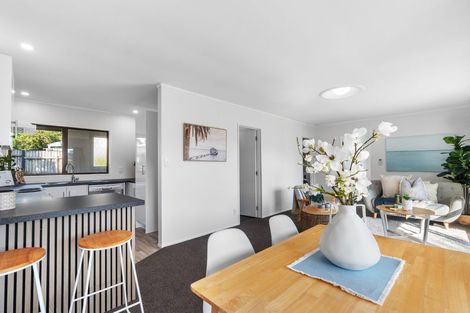 Photo of property in 89a Esmeralda Street, Welcome Bay, Tauranga, 3112