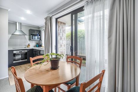 Photo of property in 5/99 Lake Road, Frankton, Hamilton, 3204