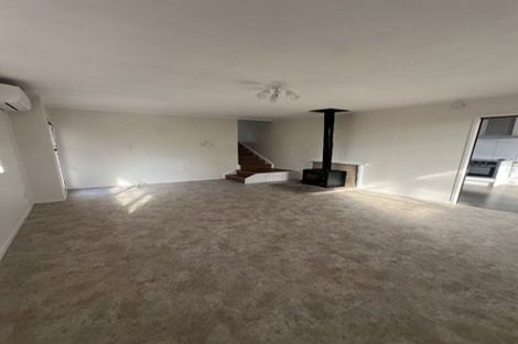 Photo of property in 13 Vina Place, Massey, Auckland, 0614