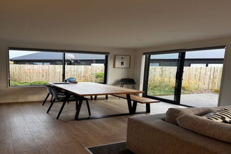 Photo of property in 19 Kaiwaru Place, Waikanae, 5036