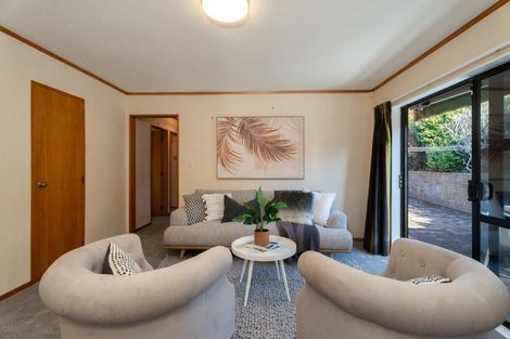 Photo of property in 8 Maywood Grove, Churton Park, Wellington, 6037