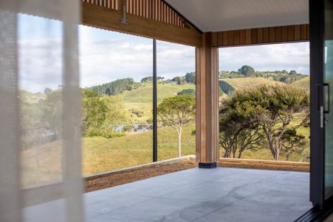 Photo of property in 11 Kapokapowai Street, Raglan, 3225