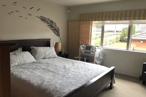 Photo of property in 13 Kouras Place, Flat Bush, Auckland, 2016