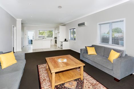 Photo of property in 71 Helvetia Road, Pukekohe, 2120