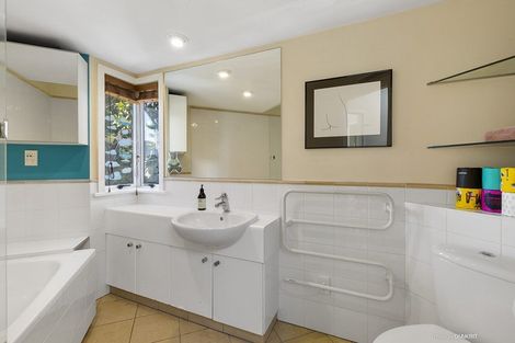 Photo of property in 35a Hobson Crescent, Thorndon, Wellington, 6011