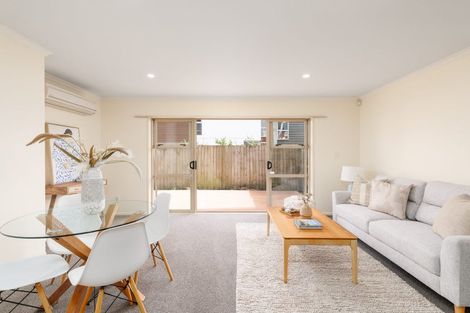 Photo of property in 42c Picton Avenue, Riccarton, Christchurch, 8011