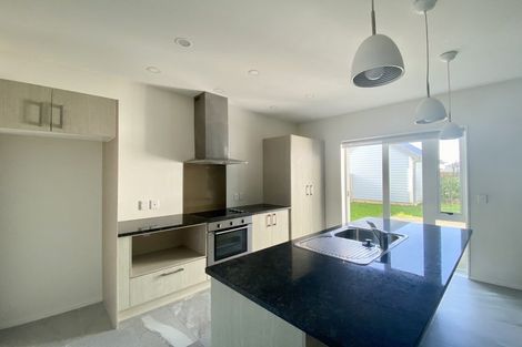 Photo of property in 63 Grove Road, Papakura, 2110