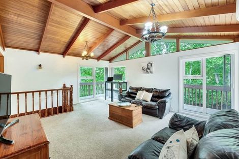 Photo of property in 72 Fitzwater Place, Henderson, Auckland, 0612