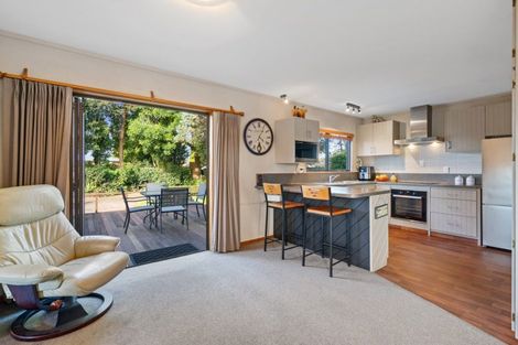 Photo of property in 66 Welcome Bay Road, Welcome Bay, Tauranga, 3112