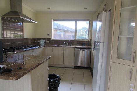 Photo of property in 60 South Kensington Way, Henderson, Auckland, 0612