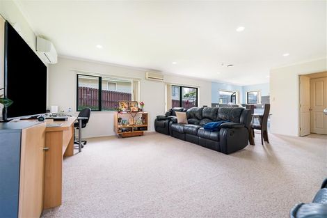 Photo of property in 1/35 Pah Road, Papatoetoe, Auckland, 2025