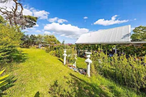 Photo of property in 18 Hueglow Rise, West Harbour, Auckland, 0618