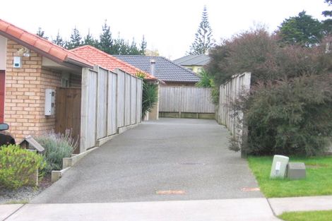 Photo of property in 14 Gilford Place, East Tamaki Heights, Auckland, 2016