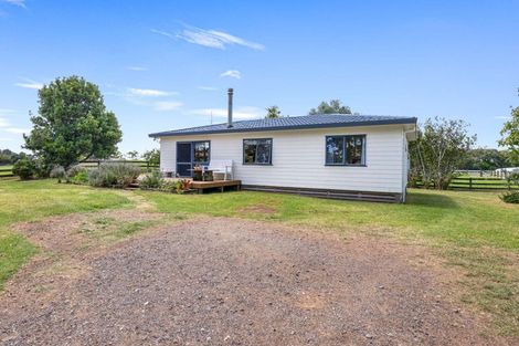 Photo of property in 287 Taurangaruru Road, Karioitahi, Waiuku, 2683