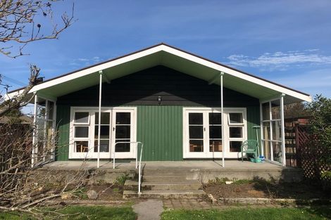 Photo of property in 1 Clonbern Place, Upper Riccarton, Christchurch, 8041