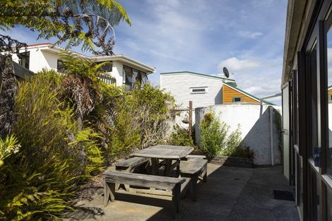 Photo of property in 20 Leslie Road, Cable Bay, 0420
