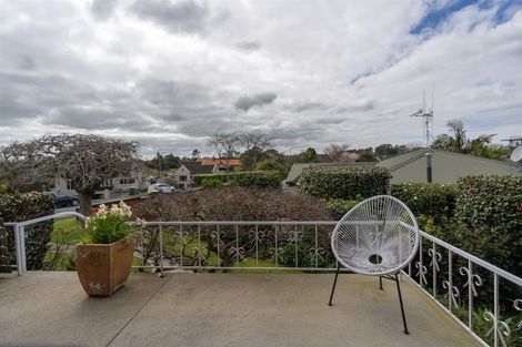 Photo of property in 61 Saint Andrews Terrace, St Andrews, Hamilton, 3200