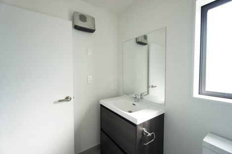 Photo of property in 1/22 Takapu Street, Henderson, Auckland, 0612