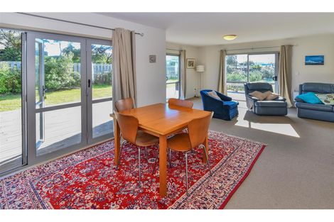 Photo of property in 22 Mission Road, Port Waikato, Tuakau, 2695