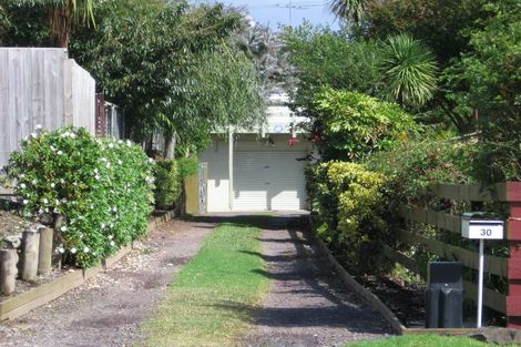 Photo of property in 30 Glendene Avenue, Glendene, Auckland, 0602