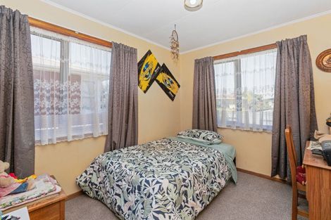 Photo of property in 6 Grenville Street, Levin, 5510