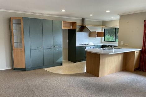 Photo of property in 5b Bishops Glen, Tawa, Wellington, 5028