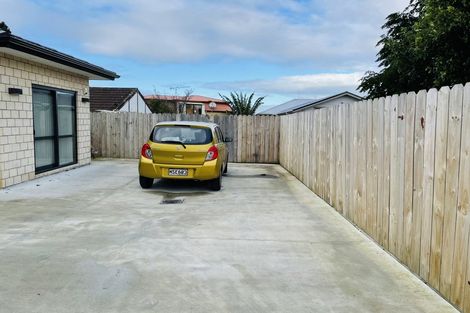 Photo of property in 1/5a Camp Road, Mount Wellington, Auckland, 1062