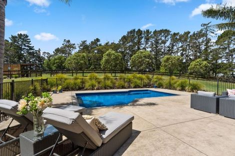 Photo of property in 206 Trigg Road, Kumeu, 0891