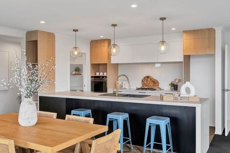 Photo of property in 71 Cyrus Street, Whalers Gate, New Plymouth, 4310