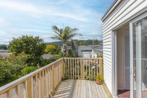 Photo of property in 14 Kowhai Grove, Raumati Beach, Paraparaumu, 5032