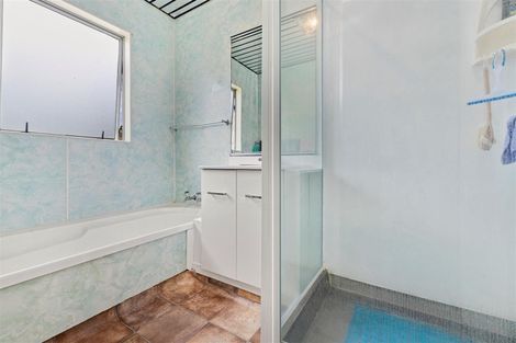 Photo of property in 90 Pohutukawa Drive, Owhata, Rotorua, 3010