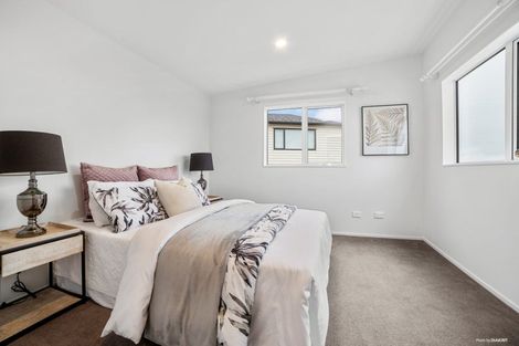 Photo of property in 65 Zara Court, Windsor Park, Auckland, 0632