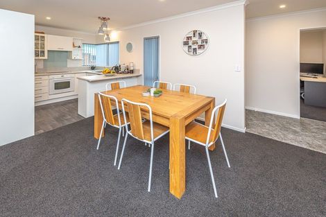 Photo of property in 1 Loader Place, Tawhero, Whanganui, 4501