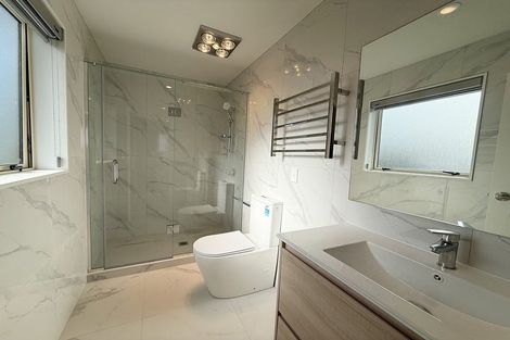 Photo of property in 7a Marco Place, Highland Park, Auckland, 2010