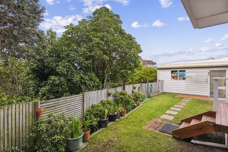 Photo of property in 64 Alexander Road, Raumati Beach, Paraparaumu, 5032