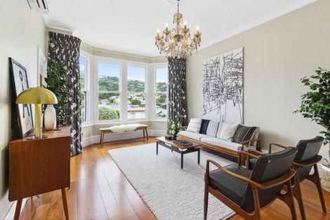 Photo of property in 12 Eden Street, Island Bay, Wellington, 6023