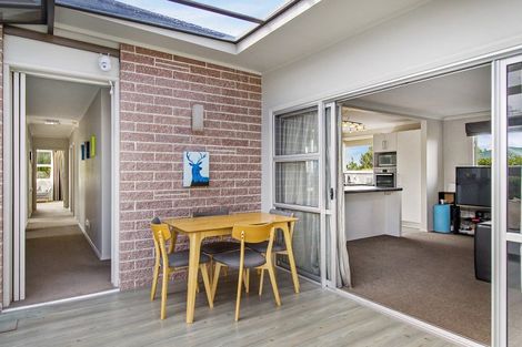 Photo of property in 18 Kowhai Street, Highfield, Timaru, 7910